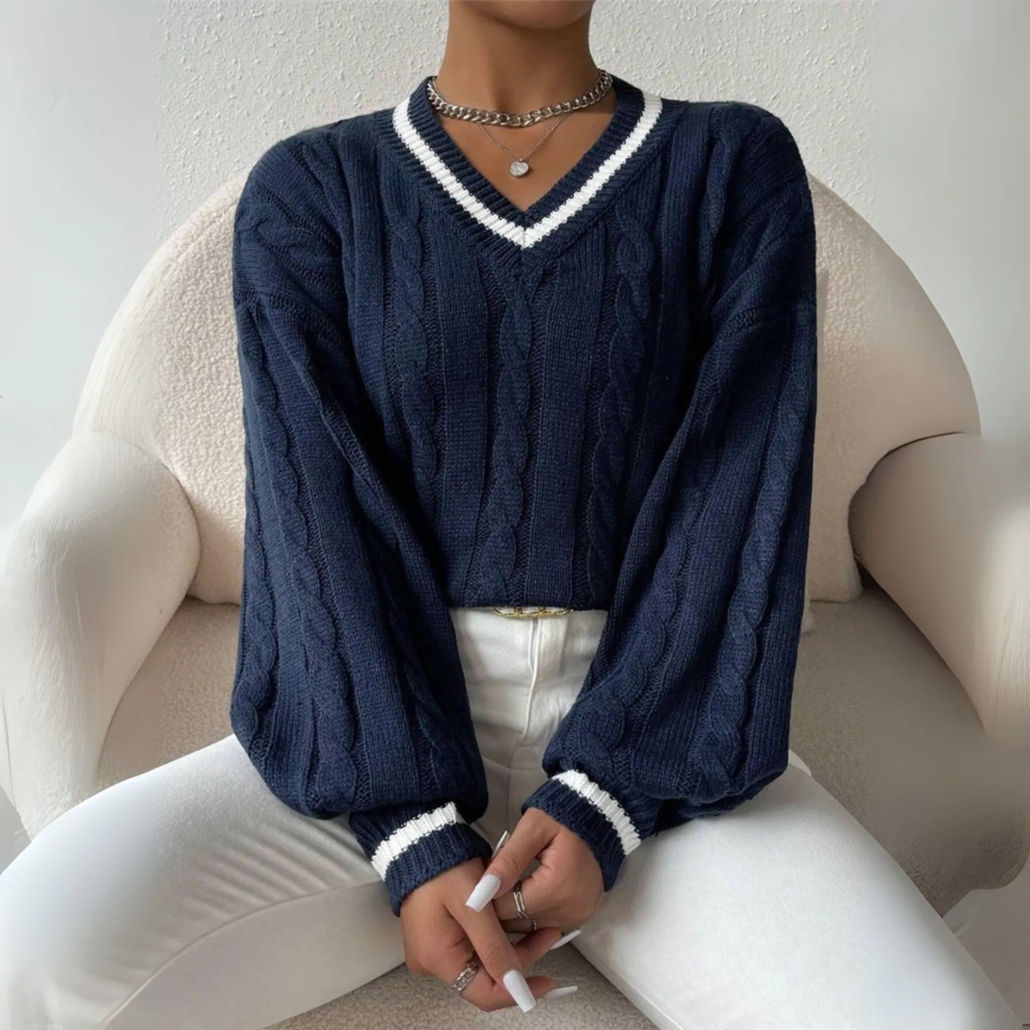 Women's V-Neck Knit Sweater – Relaxed Long-Sleeve All-Season Pullover