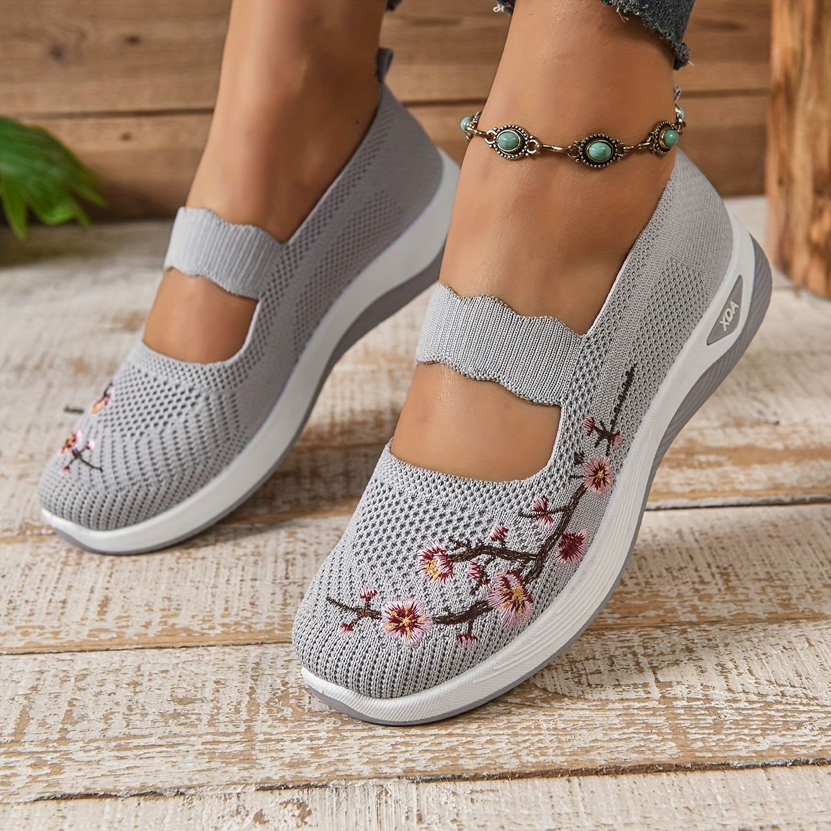 Women's Floral Support Sneakers Black Comfortable Everyday Casual Shoes