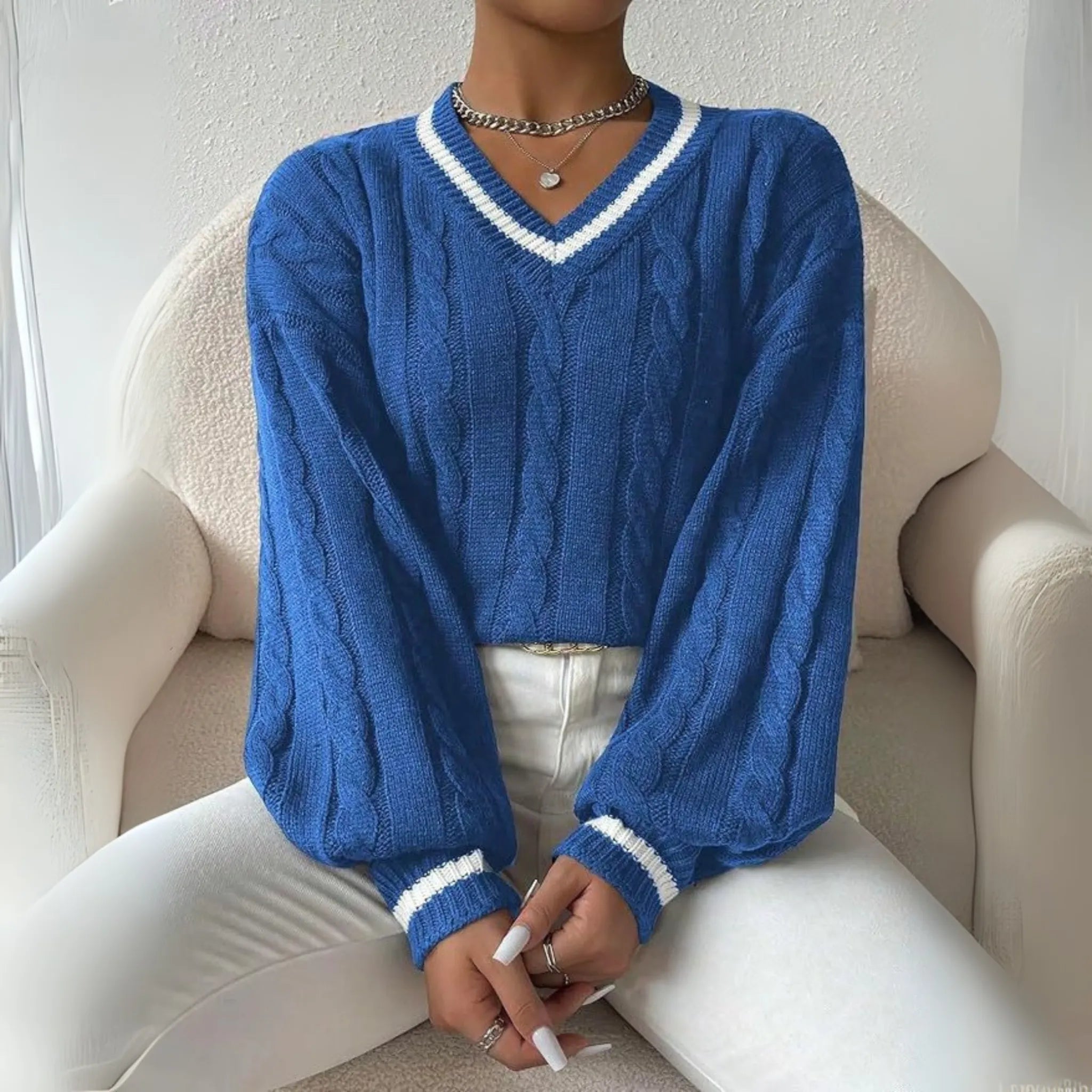 Women's V-Neck Knit Sweater – Relaxed Long-Sleeve All-Season Pullover