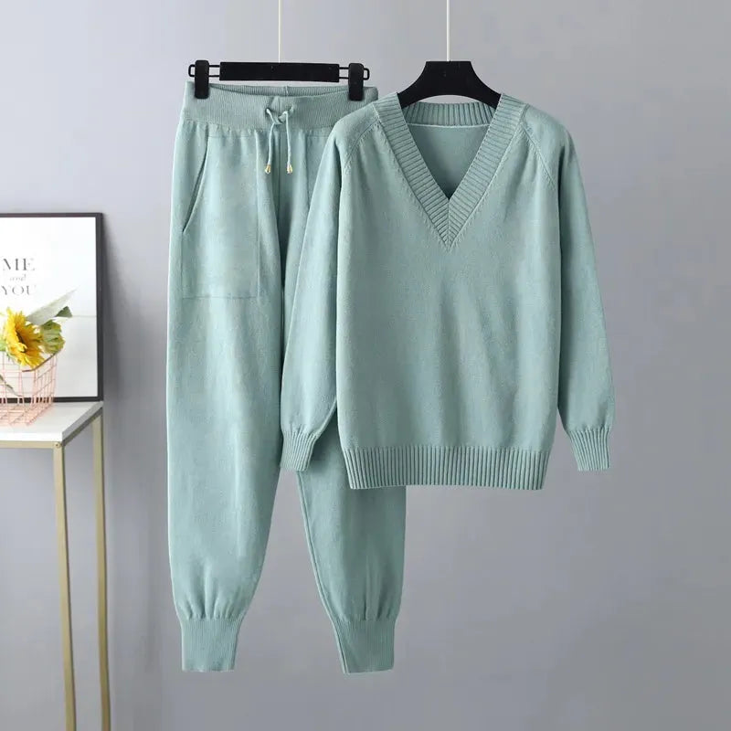 Women's Knit Two Piece Set V-Neck Jumper Tapered Jogger Pants Beige