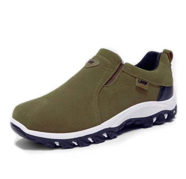 Men's Slip On Hiking Shoes Lightweight Tread Sole Everyday Walking