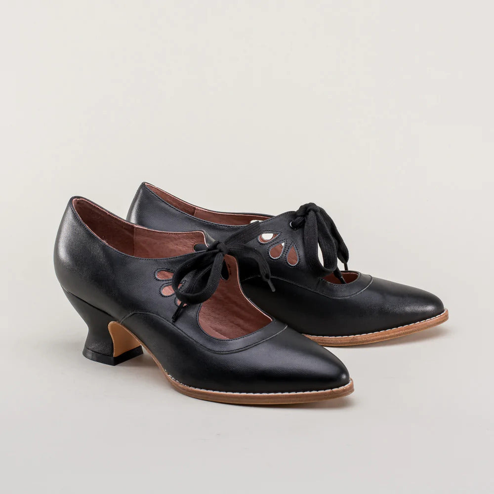 Women's Lace-Up Pumps with Heel Elegant Closed Toe Formal Everyday Shoes