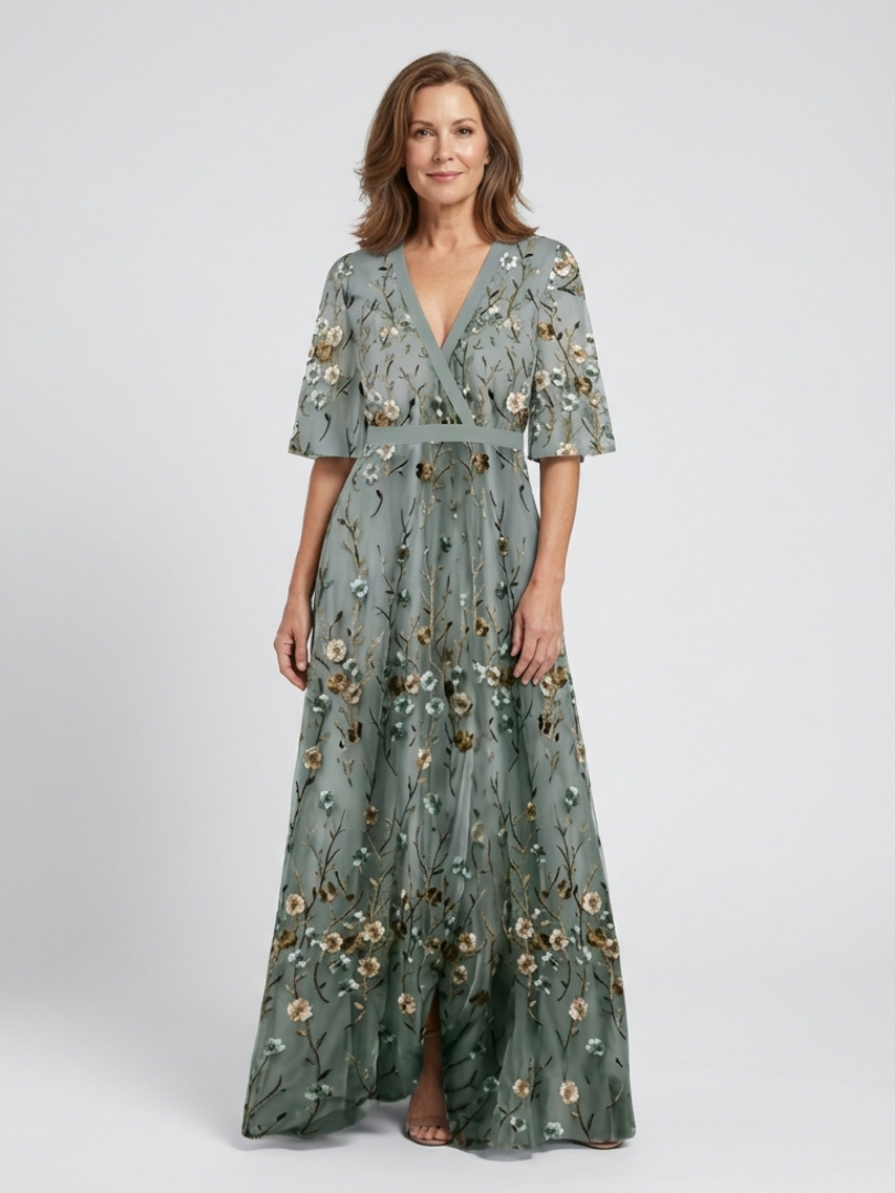 Maxi floral dress with a V-neckline