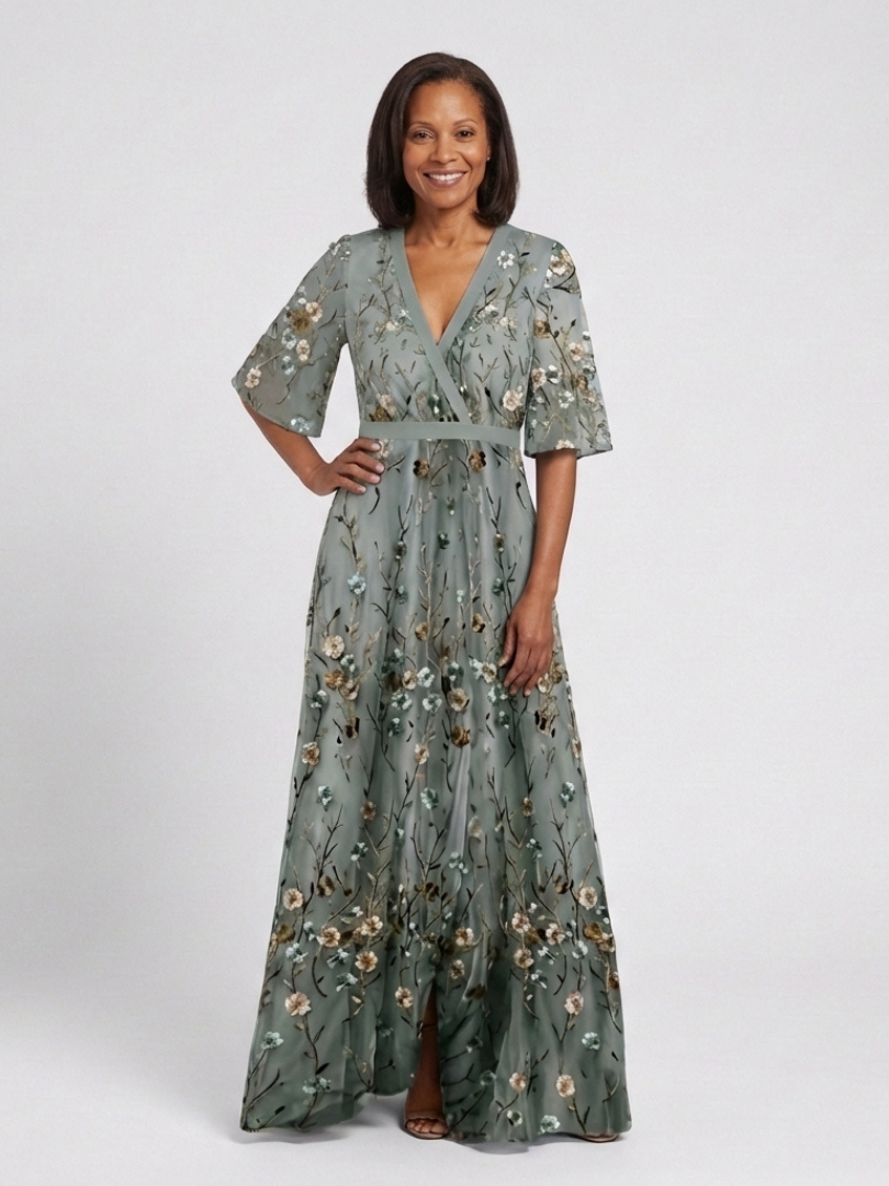 Maxi floral dress with a V-neckline