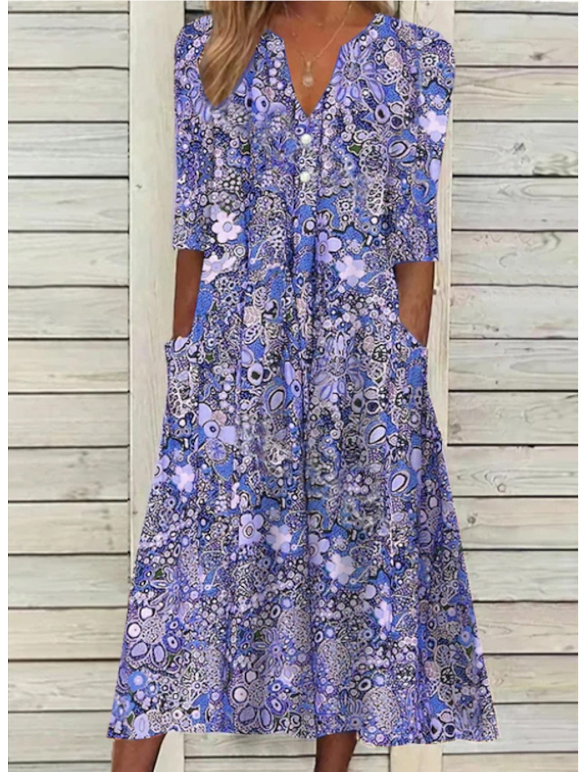 Women's maxi dress with a V-neckline