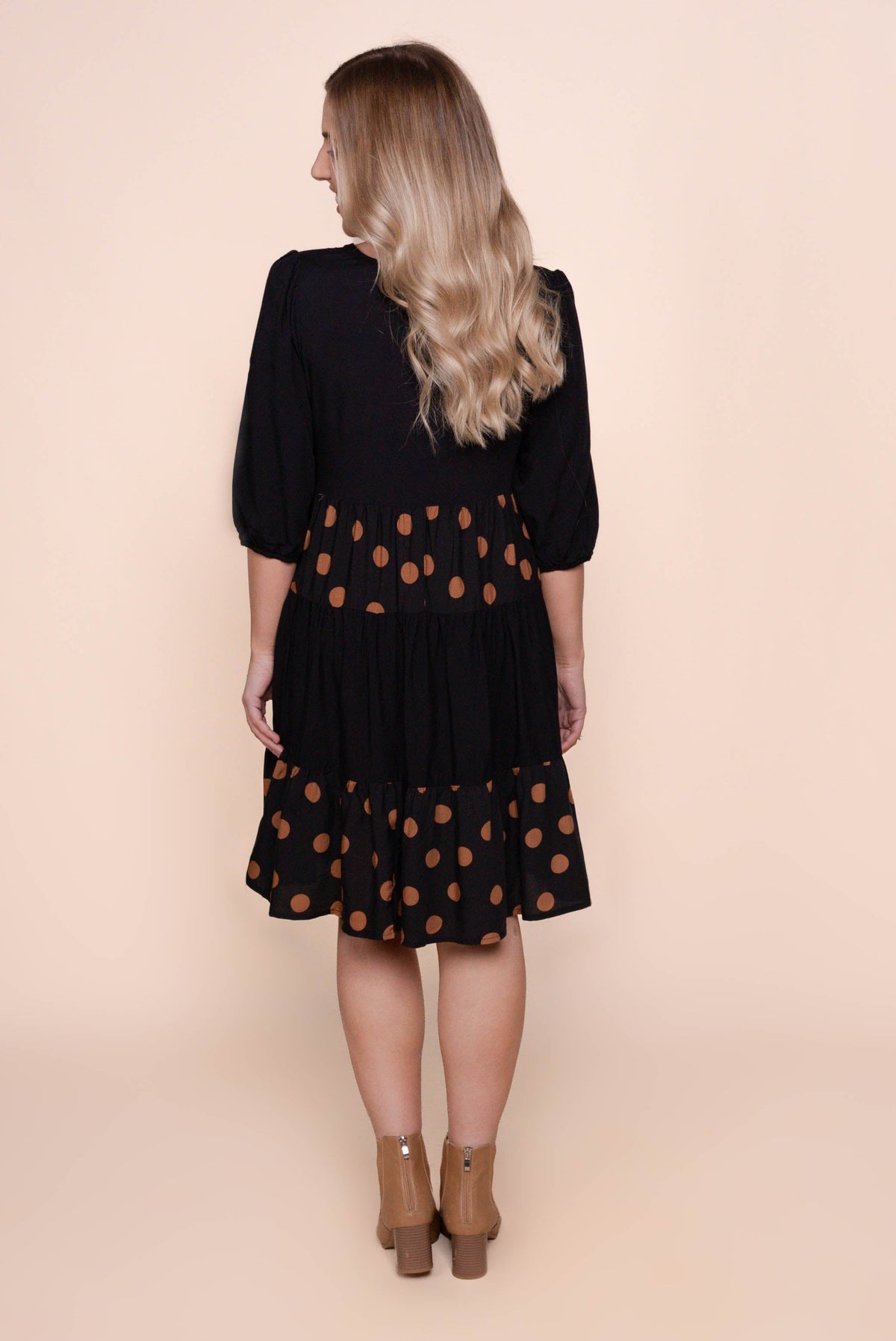 Tiered knee-length dress