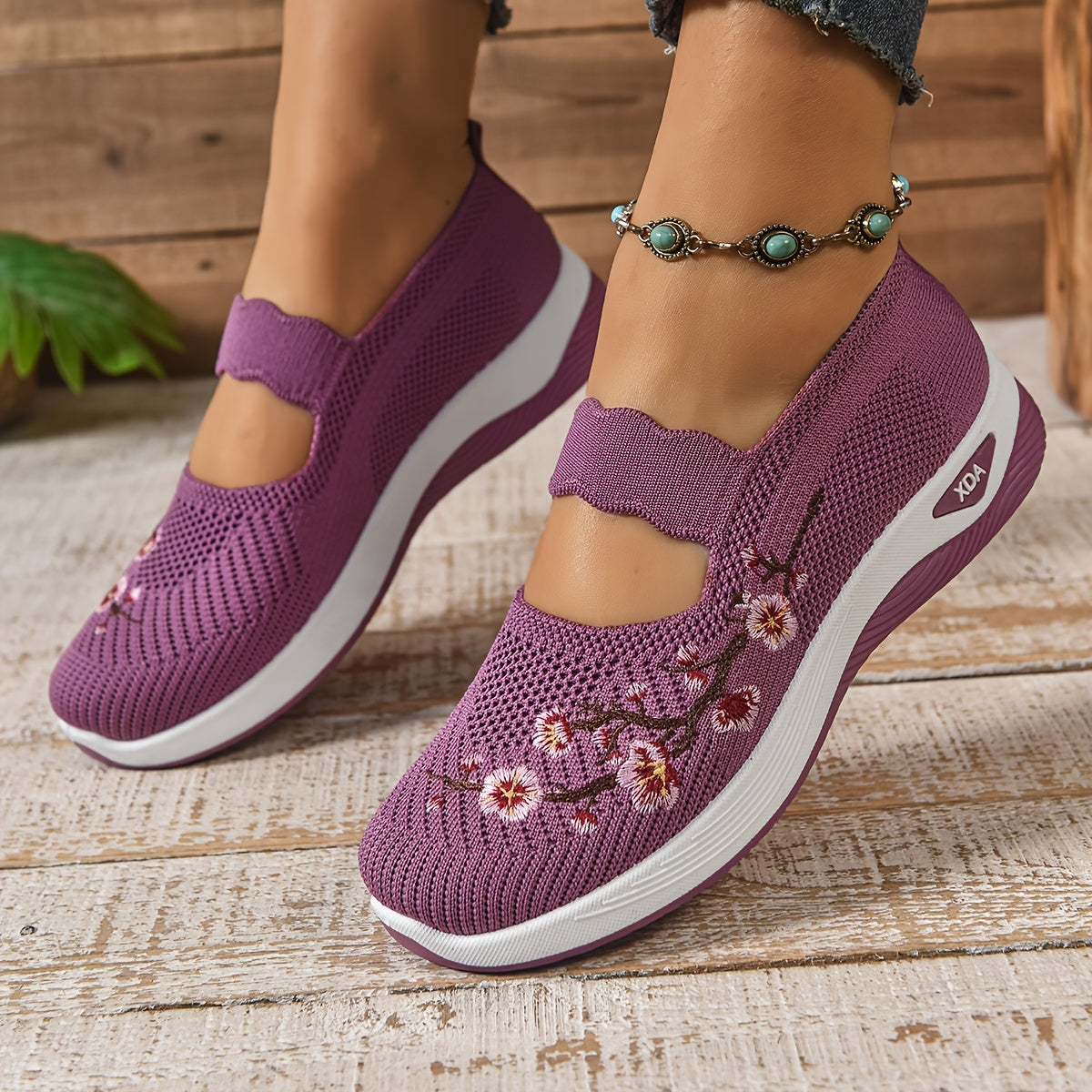 Women's Floral Support Sneakers Black Comfortable Everyday Casual Shoes
