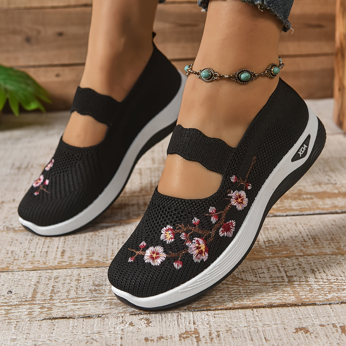 Women's Floral Support Sneakers Black Comfortable Everyday Casual Shoes