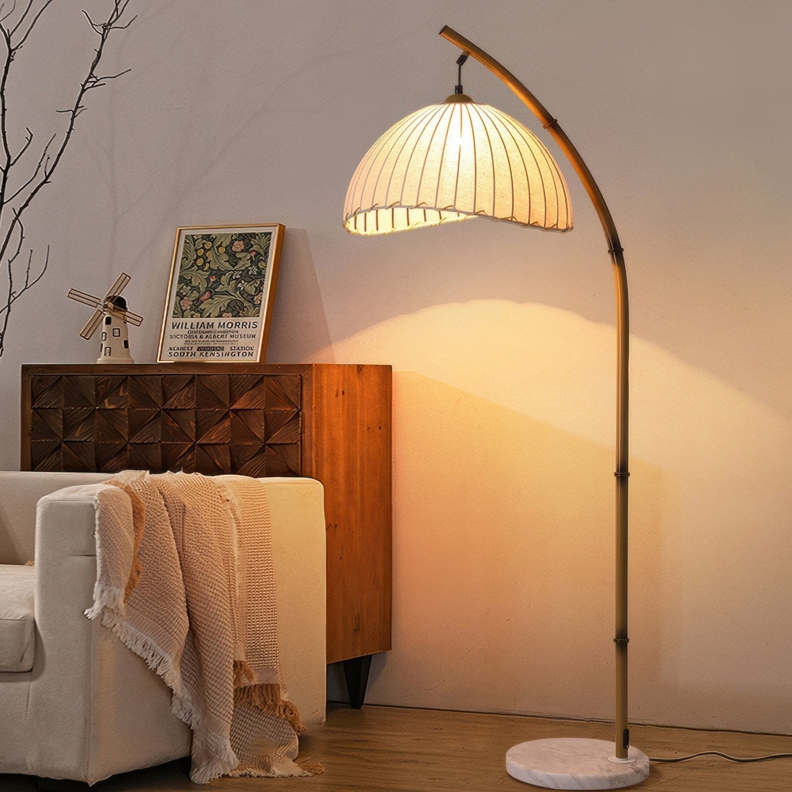 Lixan Retro Bamboo Floor Lamp with Cultural Design