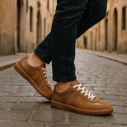 Men's Lace-Up Sneakers Retro Style Casual Walking Shoes Comfortable Everyday