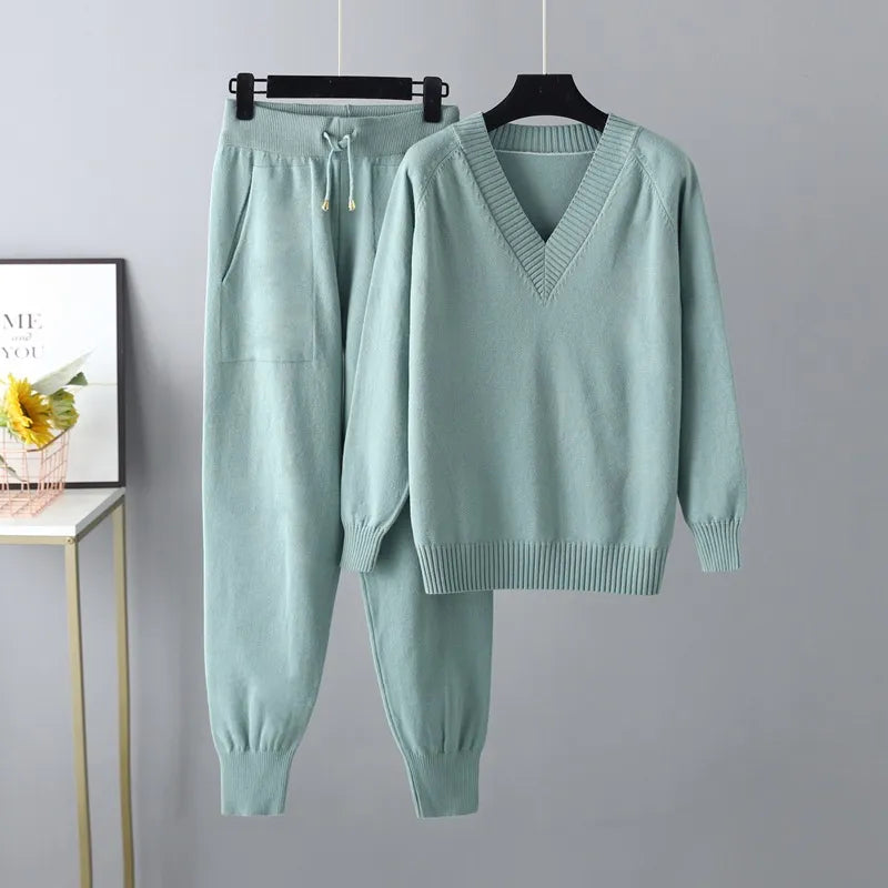 Women's Knit Two Piece Set V-Neck Jumper Tapered Jogger Pants Beige