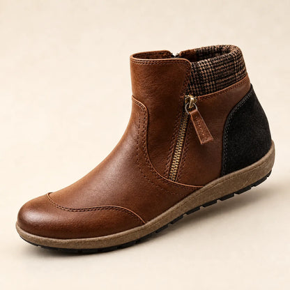 Brown ankle boot - side detail