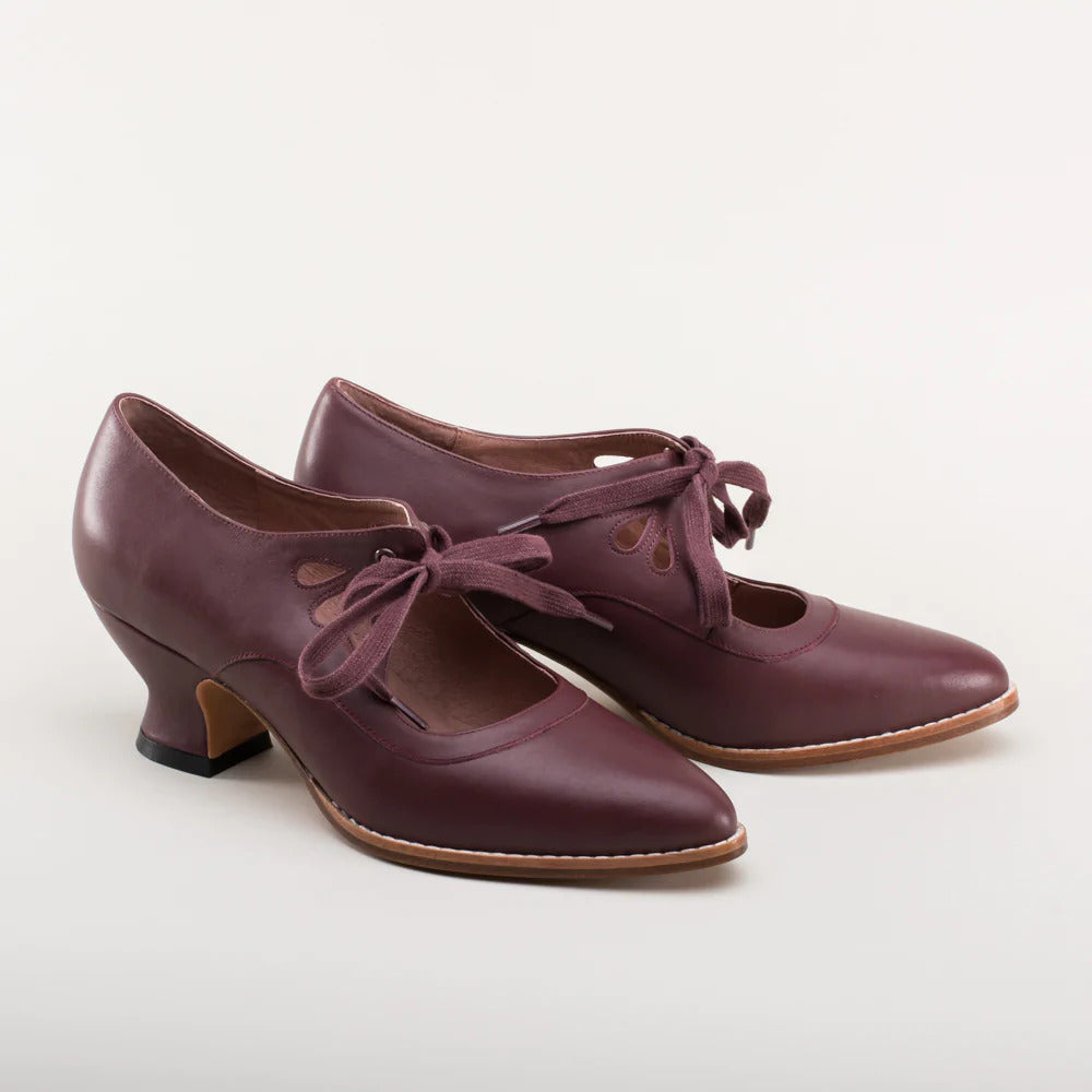 Women's Lace-Up Pumps with Heel Elegant Closed Toe Formal Everyday Shoes