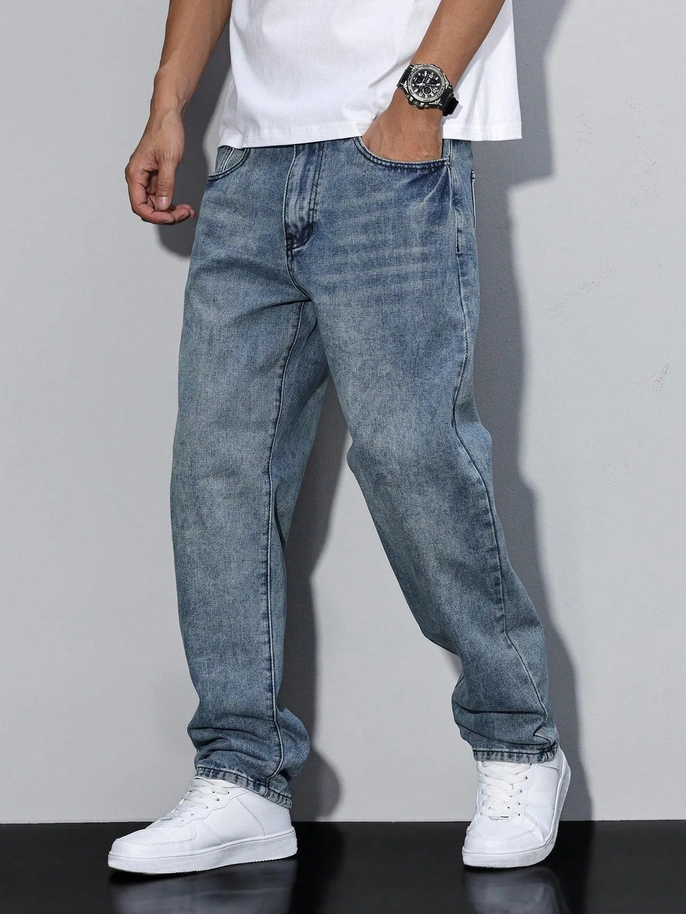 Men's Wide Leg Jeans Casual Winter Style Relaxed Fit Comfortable