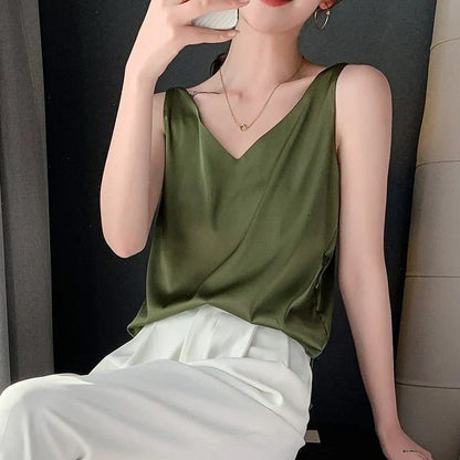 Delwyn women's tank top in Olive Green