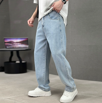 Men's straight-leg jeans