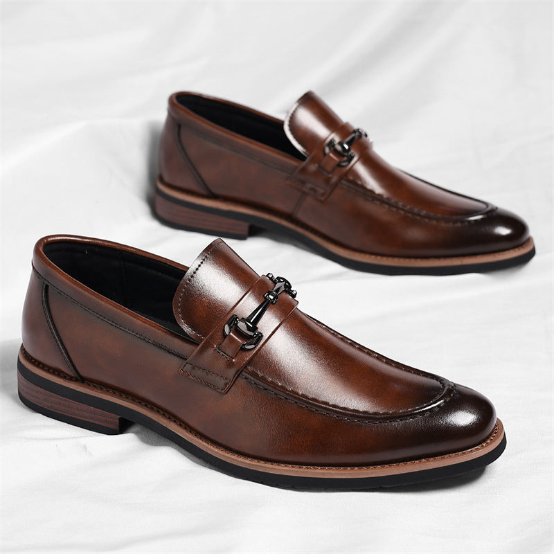 Men's slip-on dress loafers with a metal bit