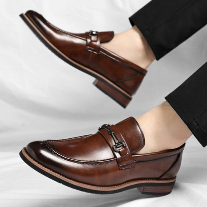 Men's slip-on dress loafers with a metal bit