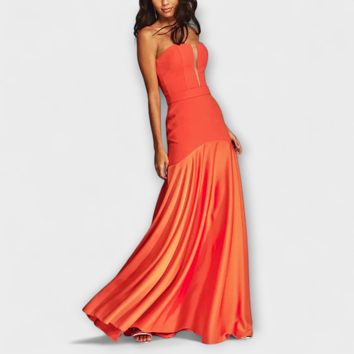 Vada Off-Shoulder Maxi Dress in Flowing Fabric