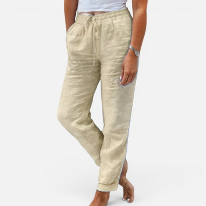 Women's pants with pockets