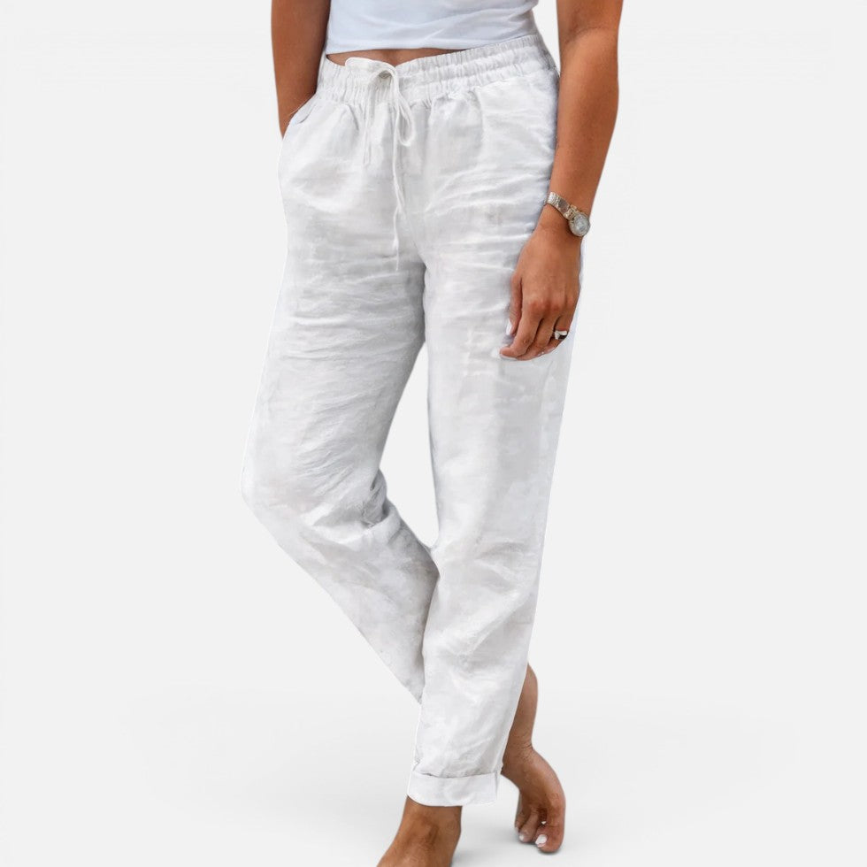 Women's pants with pockets