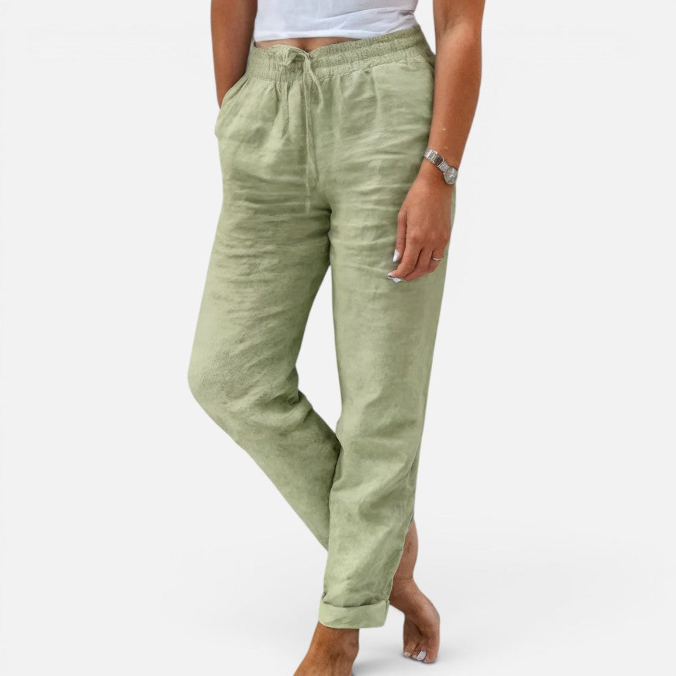Women's pants with pockets