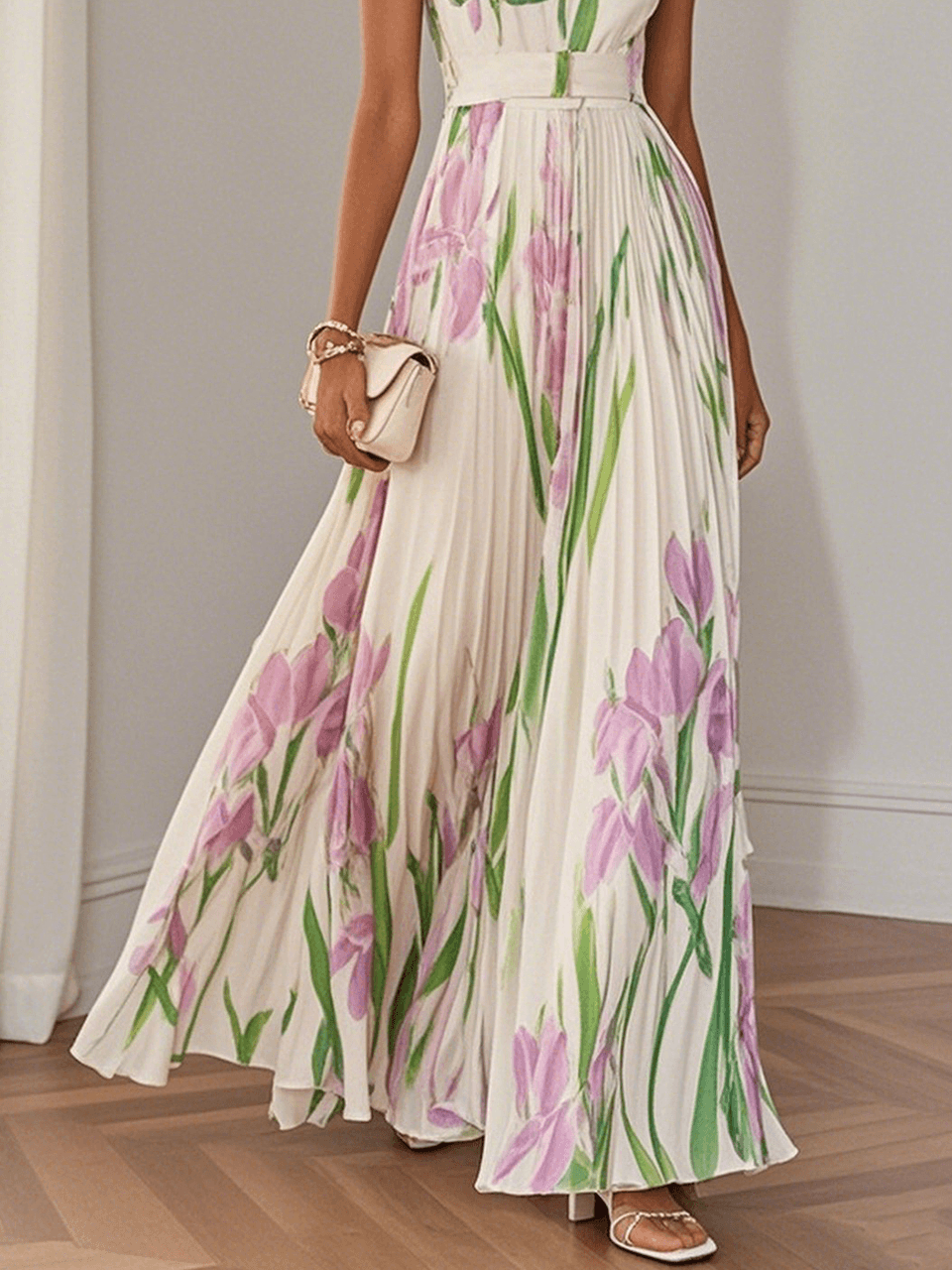 Women's maxi sleeveless dress with a square neckline