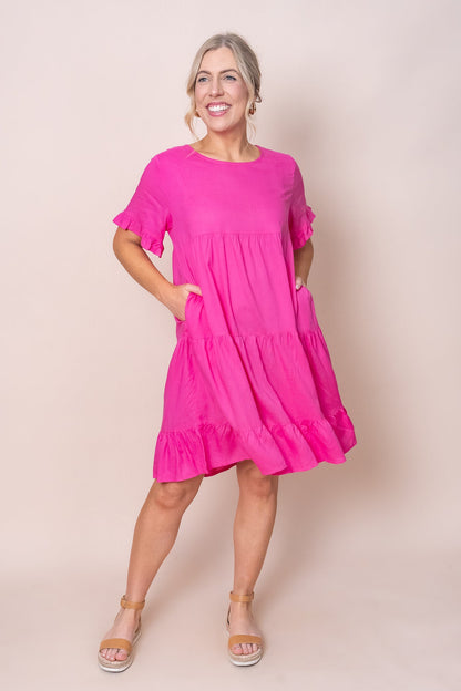 Tiered knee-length dress with a round neckline