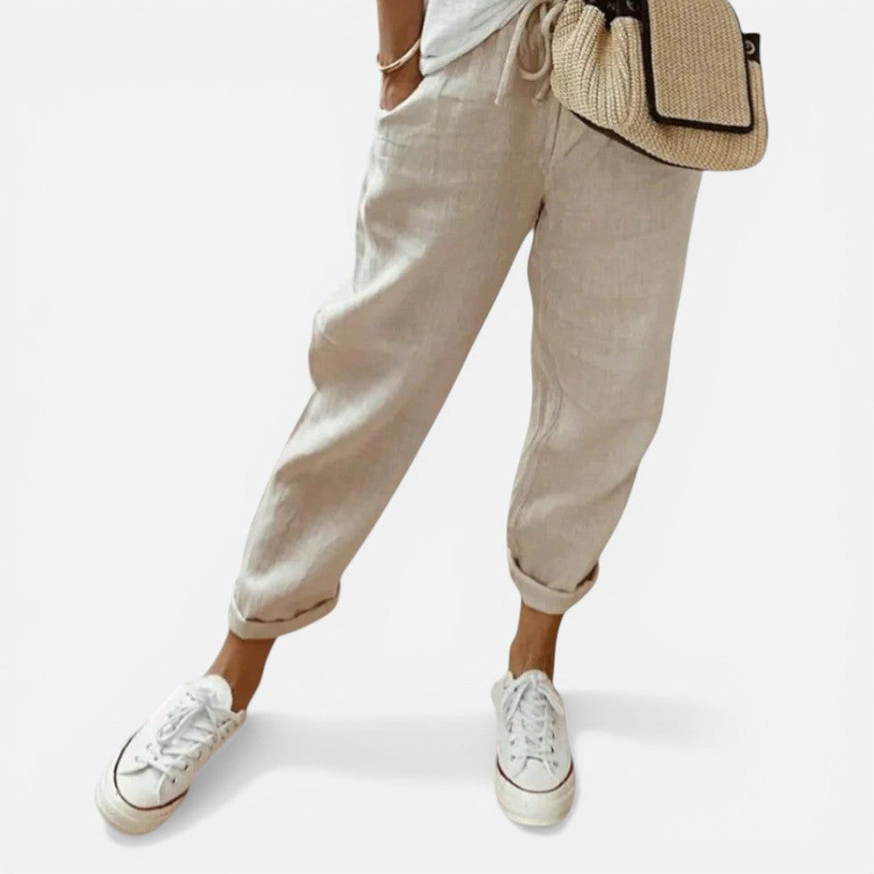Women's tapered pants with a drawstring waist