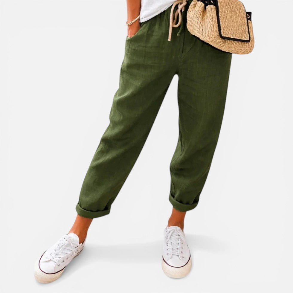Women's tapered pants with a drawstring waist