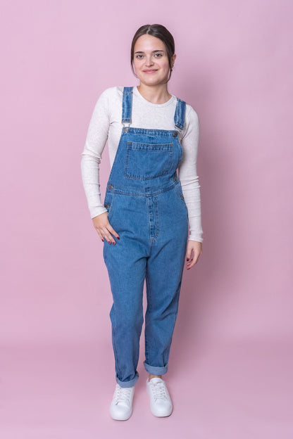 Tapered overalls with pockets