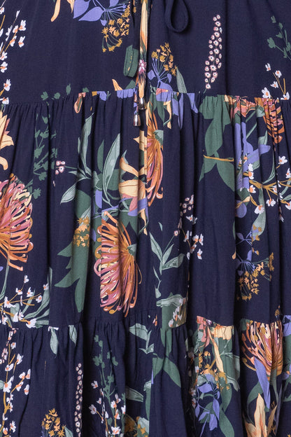Tiered knee-length dress with a drawstring waist