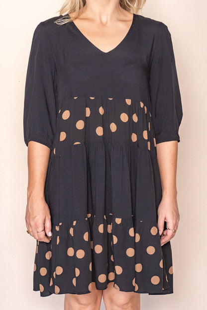 Tiered knee-length dress