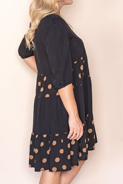 Tiered knee-length dress