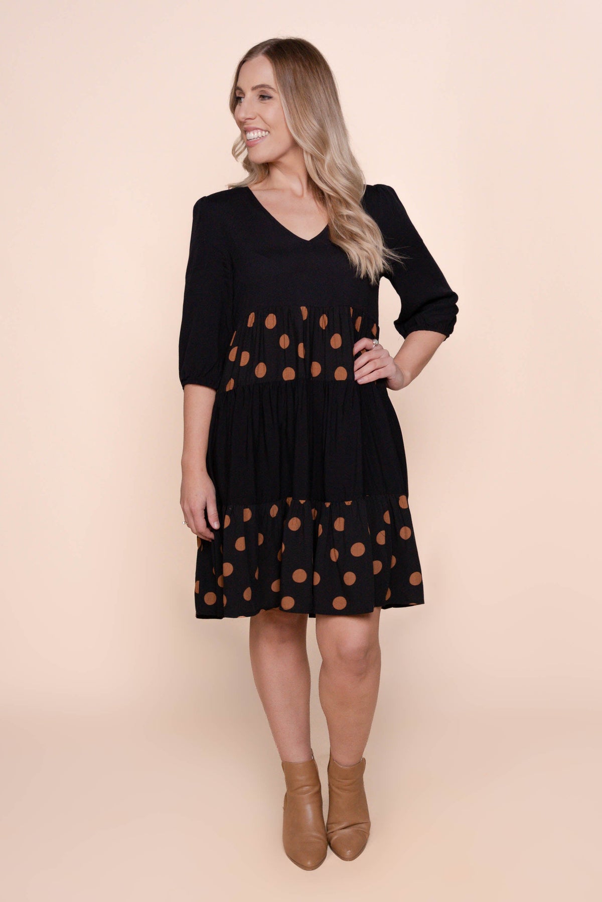 Tiered knee-length dress