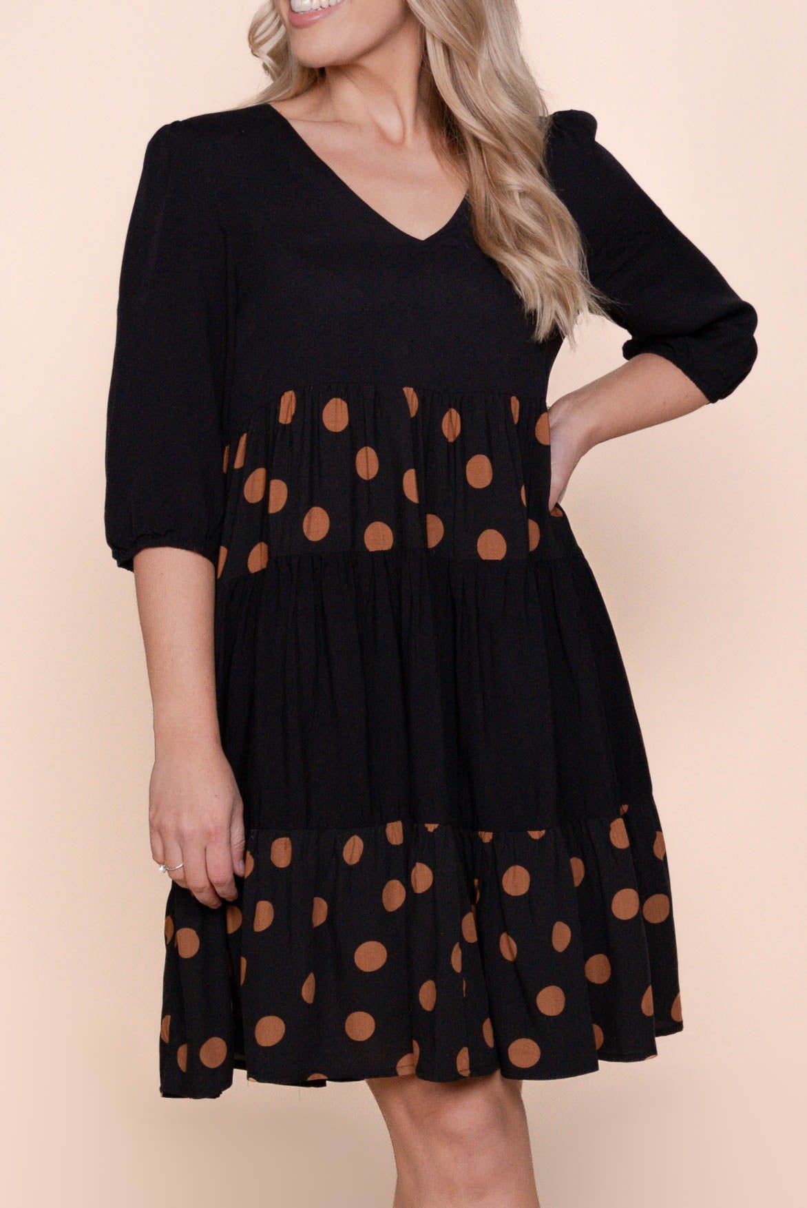 Tiered knee-length dress