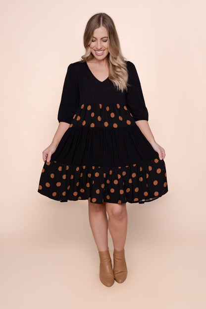 Tiered knee-length dress