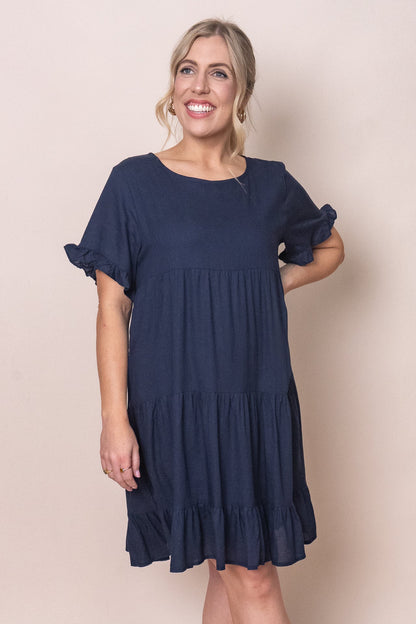 Tiered knee-length dress with a round neckline