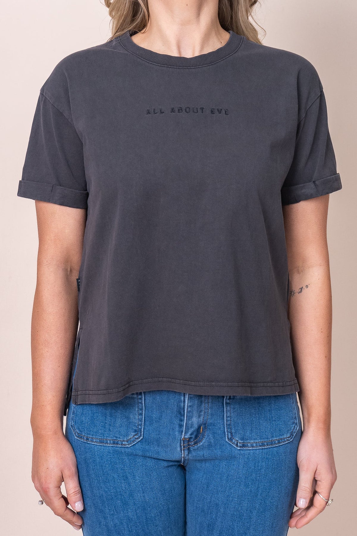 T-shirt with a round neckline