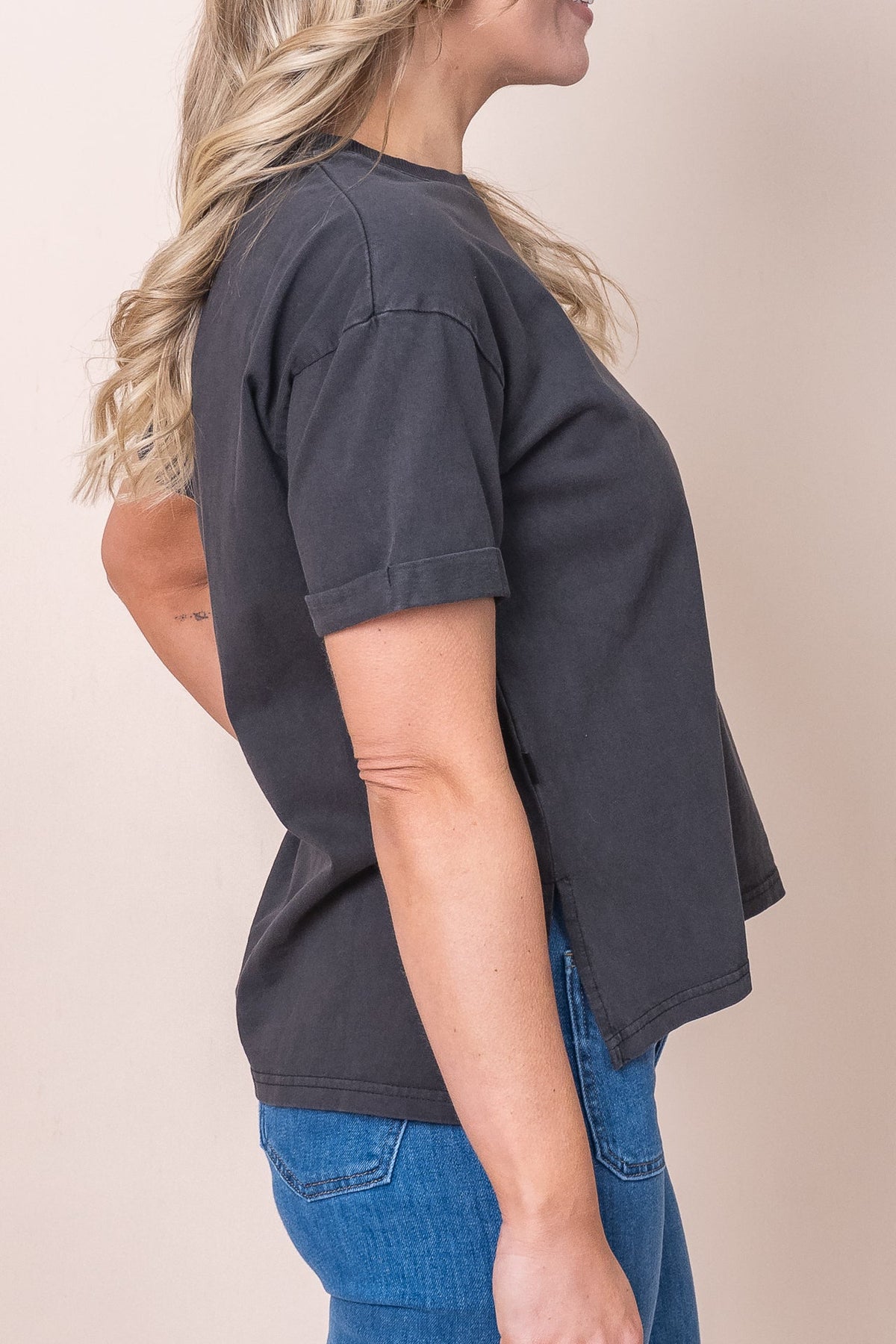 T-shirt with a round neckline
